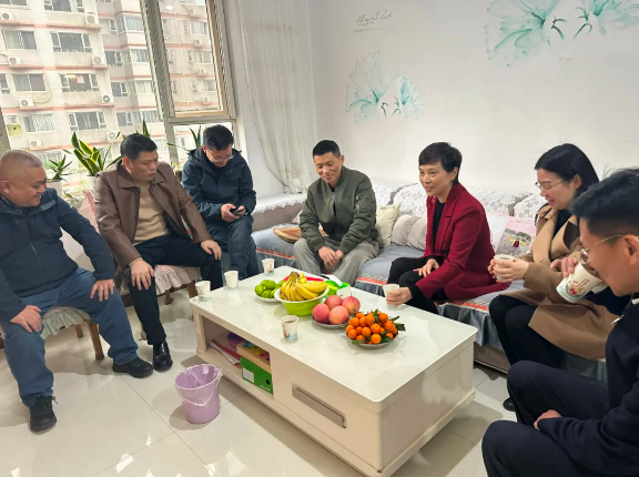 小年送溫暖 情暖意更濃——?jiǎng)ⅧP娟一行到中南建設(shè)集團(tuán)開展春節(jié)“送溫暖”活動(dòng)